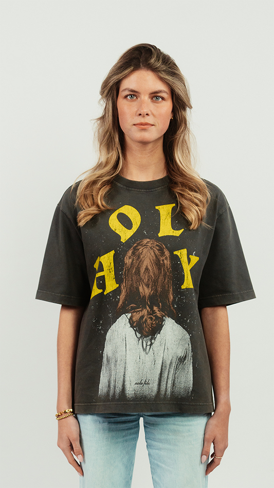 HOLY TEE